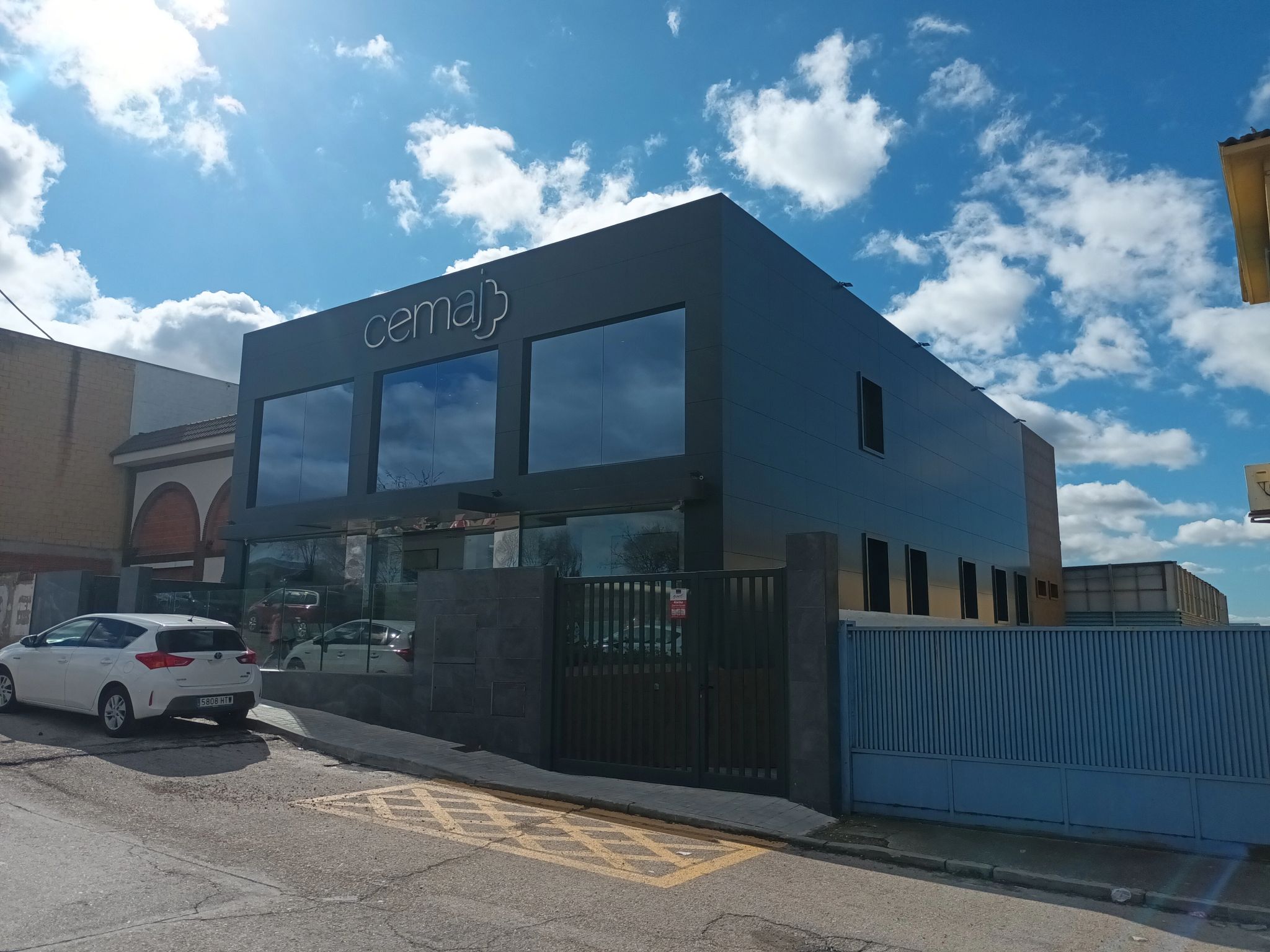 CEMAJ Medical Center located in Cobeña (Madrid)